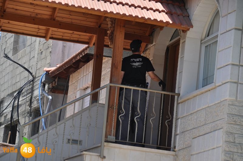 police serching lud 619 (6).JPG